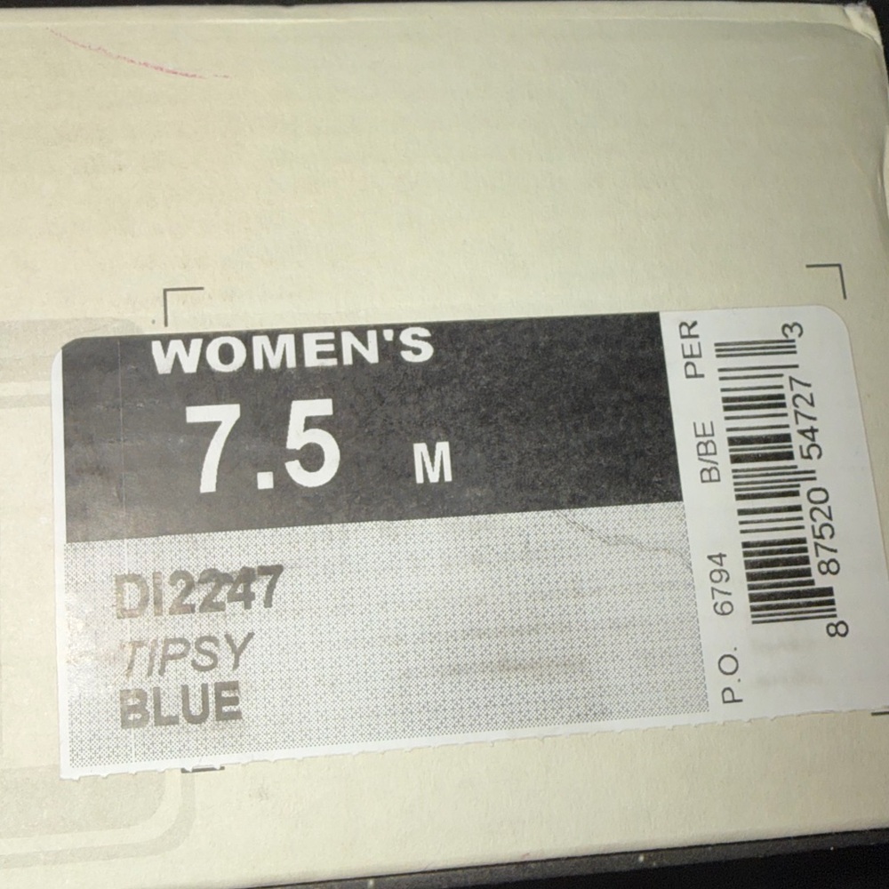 Dingo Women's Tipsy Blue and Tan Heeled Boots - New - Picture 9 of 9